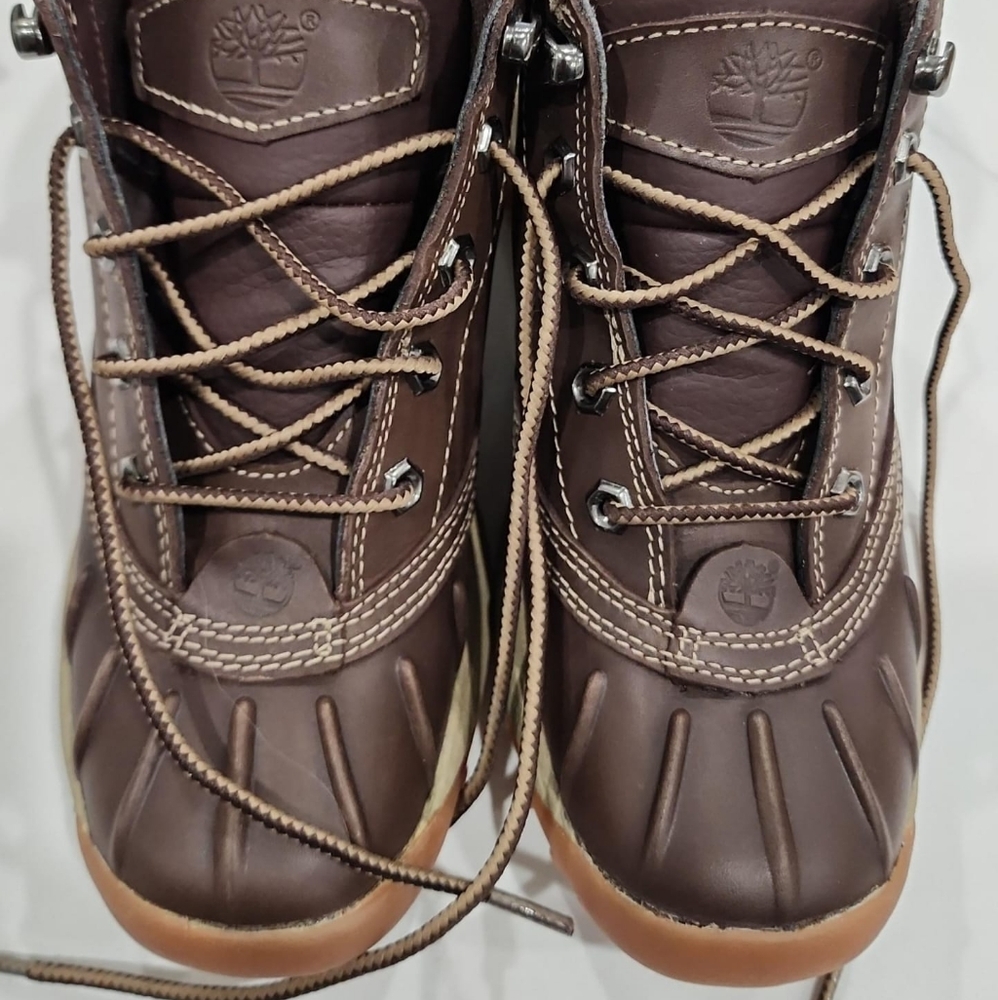 Boots - Picture 3 of 5